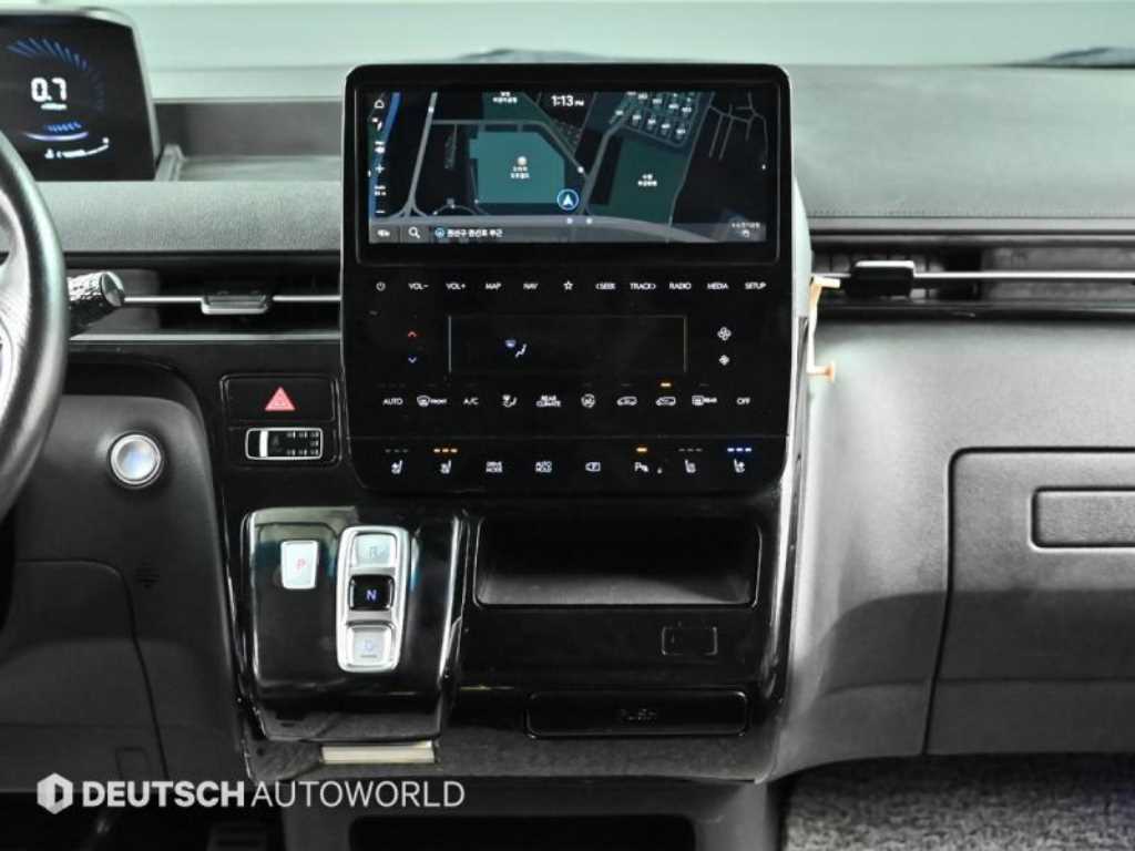 Hyundai Staria — photo 14