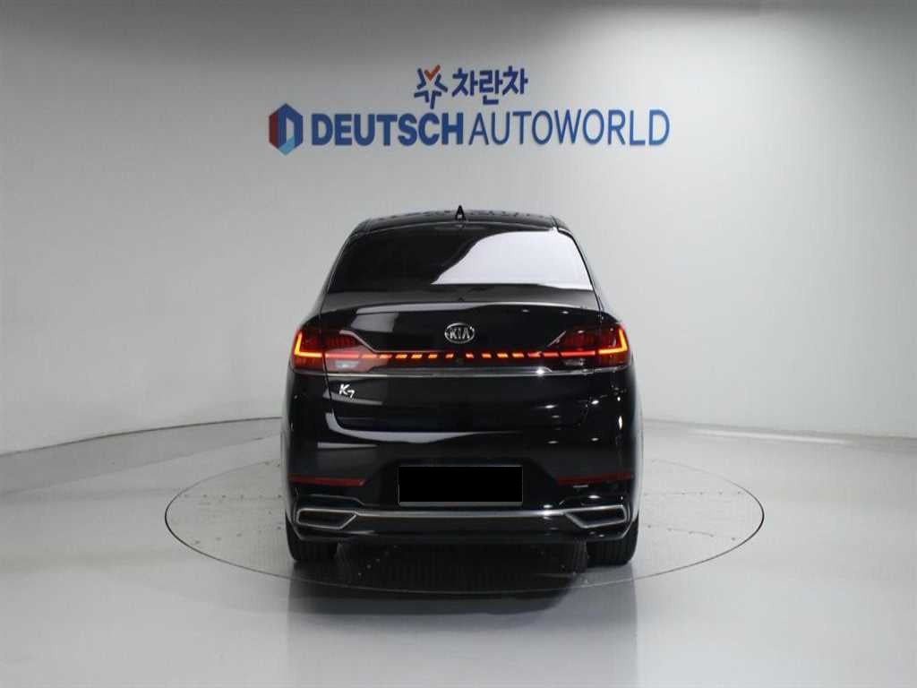 Kia K7 — photo 04