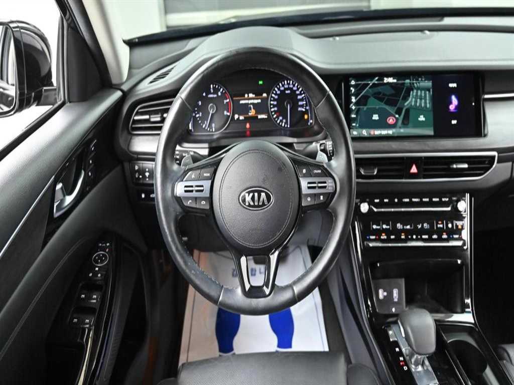 Kia K7 — photo 13