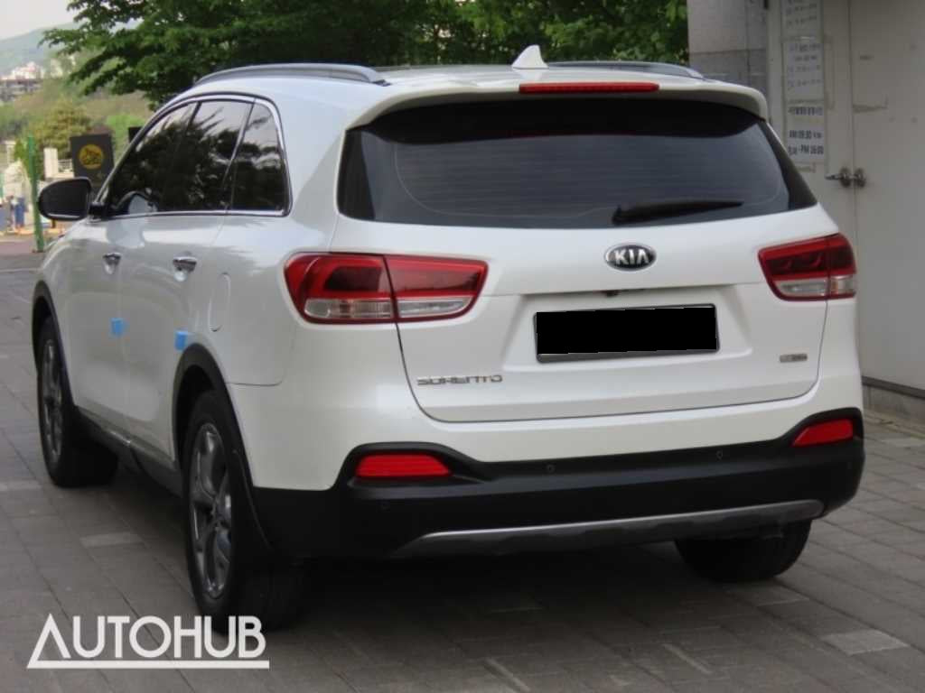 Kia Sorento — photo 04