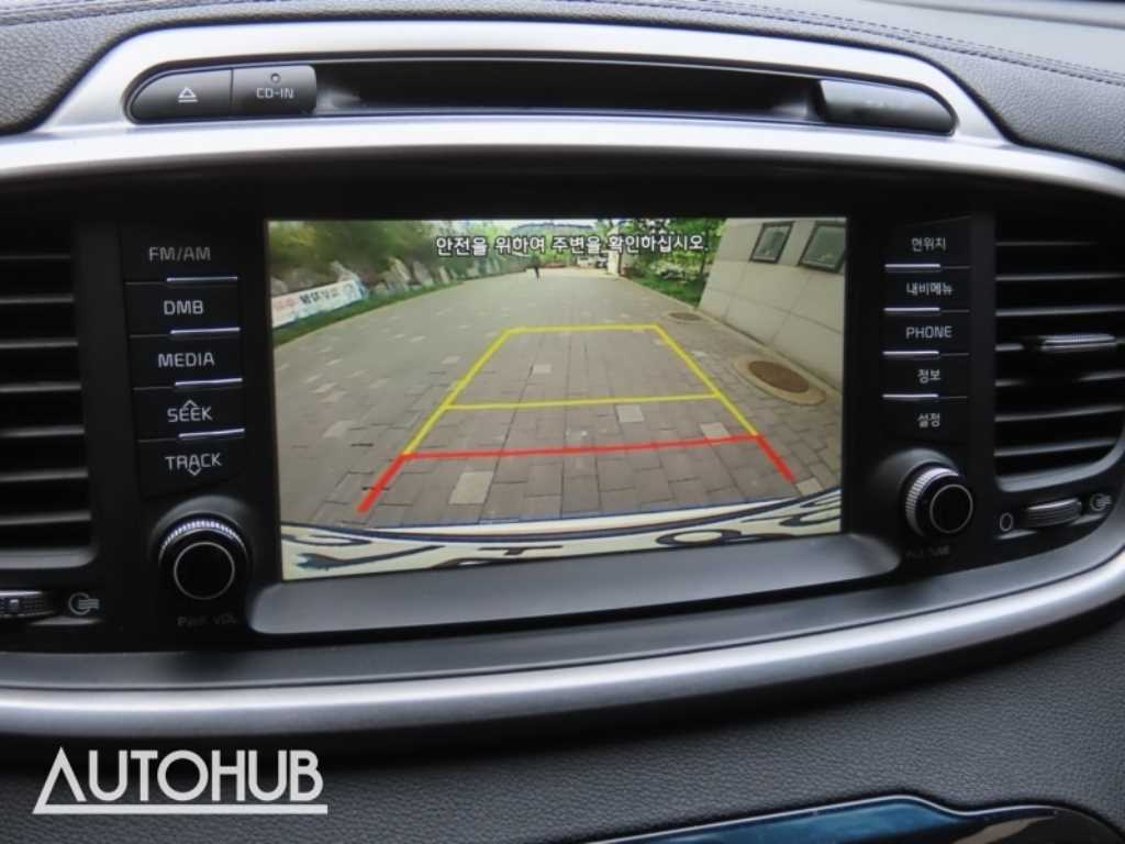 Kia Sorento — photo 10