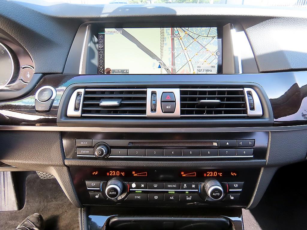 BMW 5-Series — photo 13