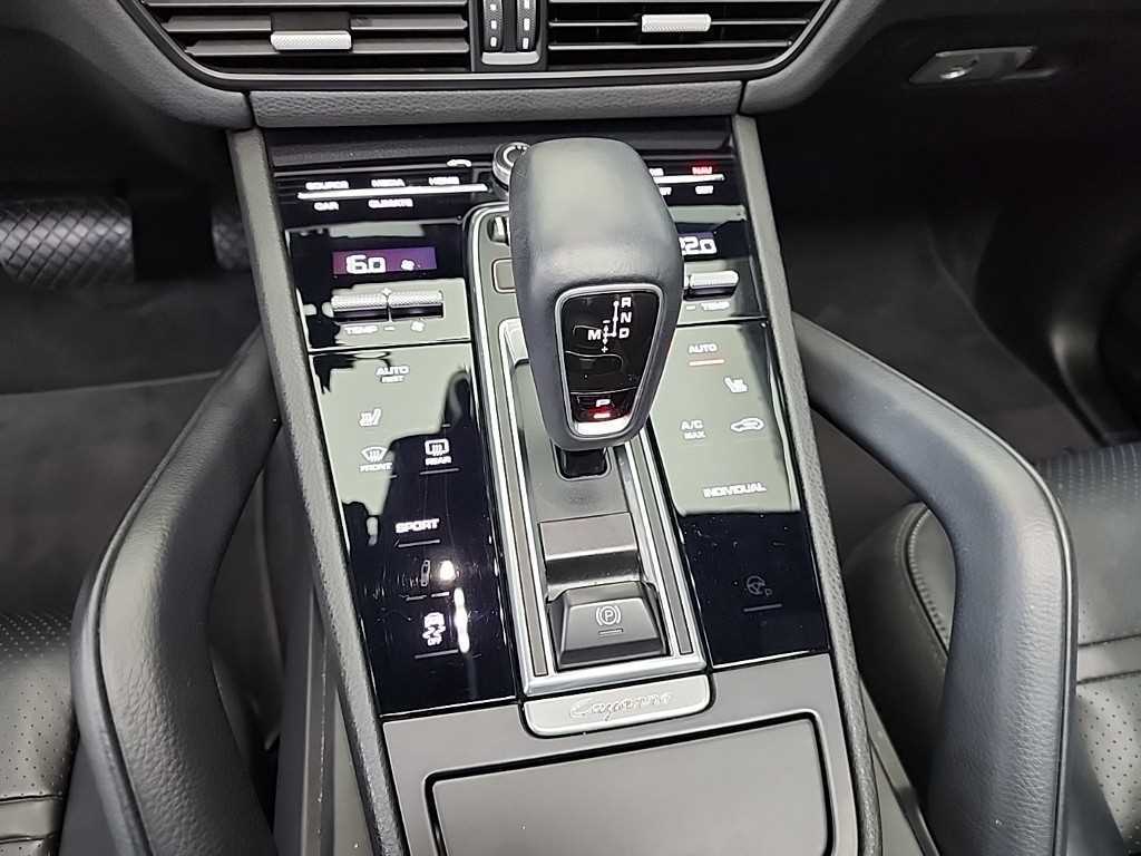 Porsche Cayenne — photo 08