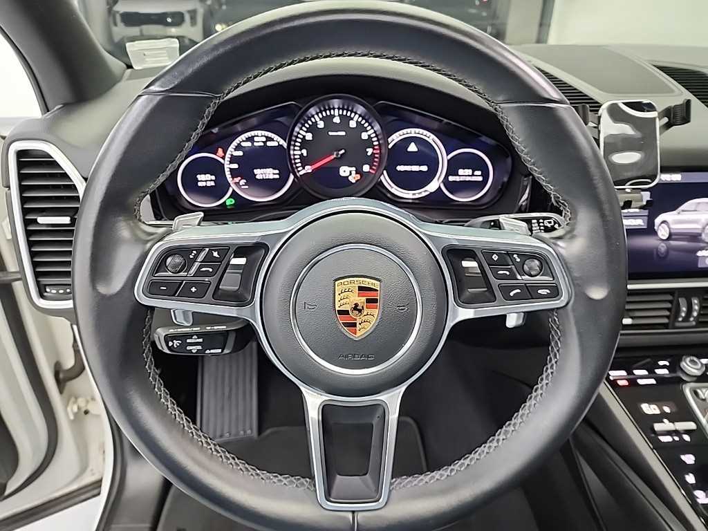 Porsche Cayenne — photo 09