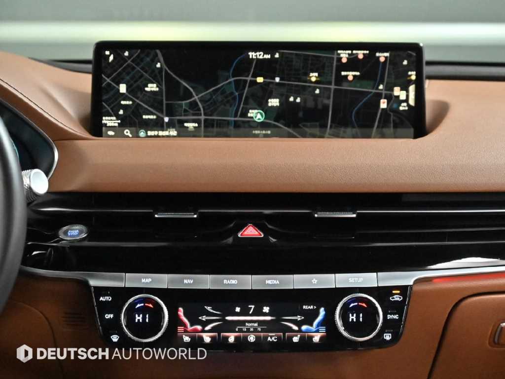 Genesis G80 — photo 09