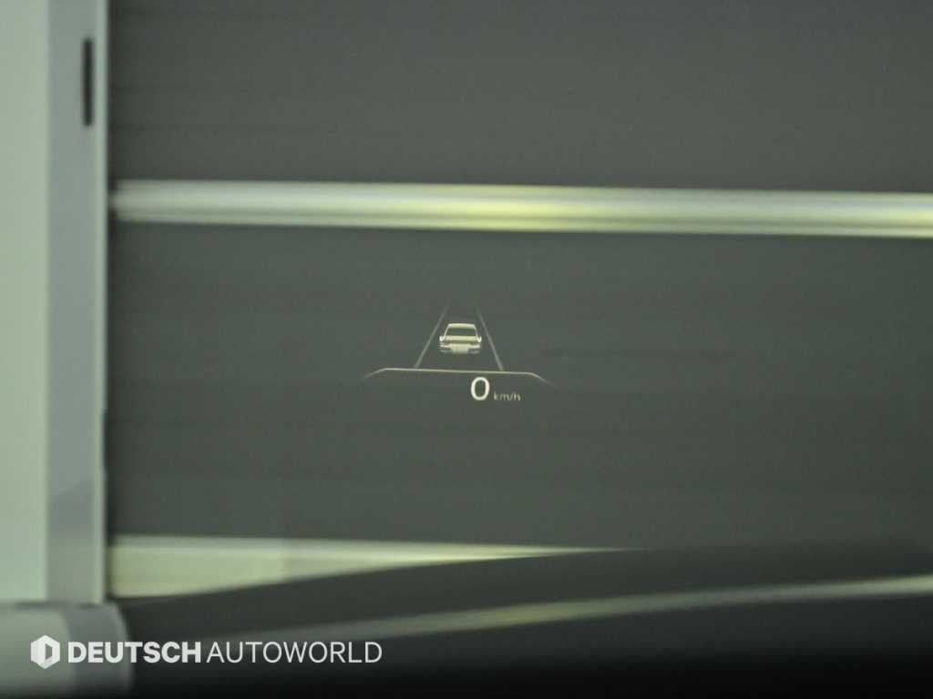 Genesis G80 — photo 11