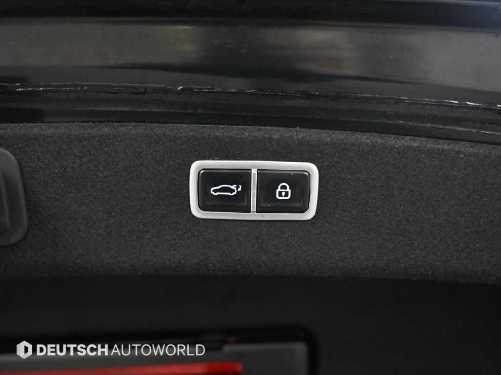 Genesis G80 — photo 17