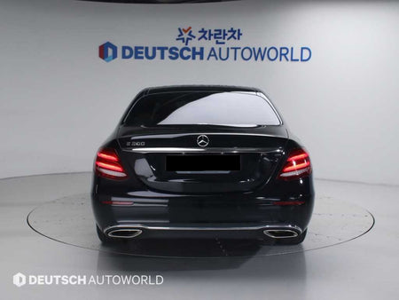 Mercedes-Benz E-Class — photo 04