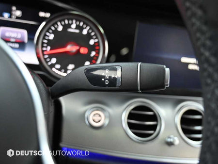 Mercedes-Benz E-Class — photo 09