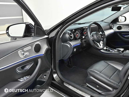 Mercedes-Benz E-Class — photo 11