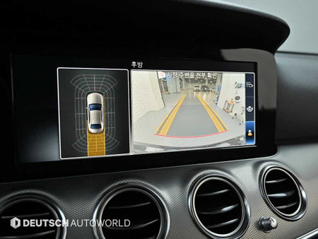 Mercedes-Benz E-Class — photo 15