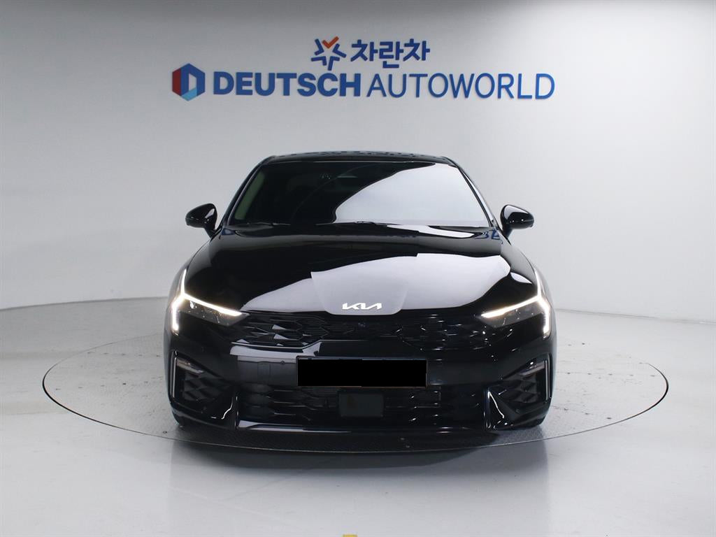 Kia K5 — photo 03