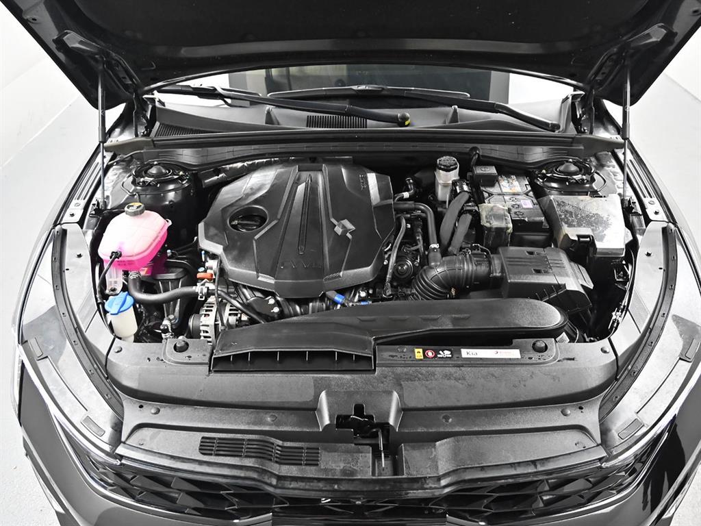 Kia K5 — photo 05