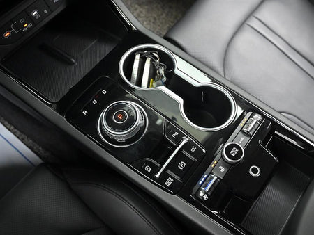 Kia K5 — photo 08