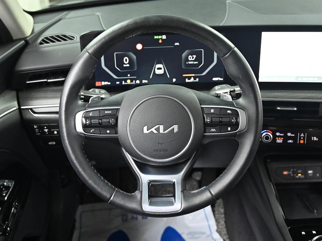 Kia K5 — photo 12