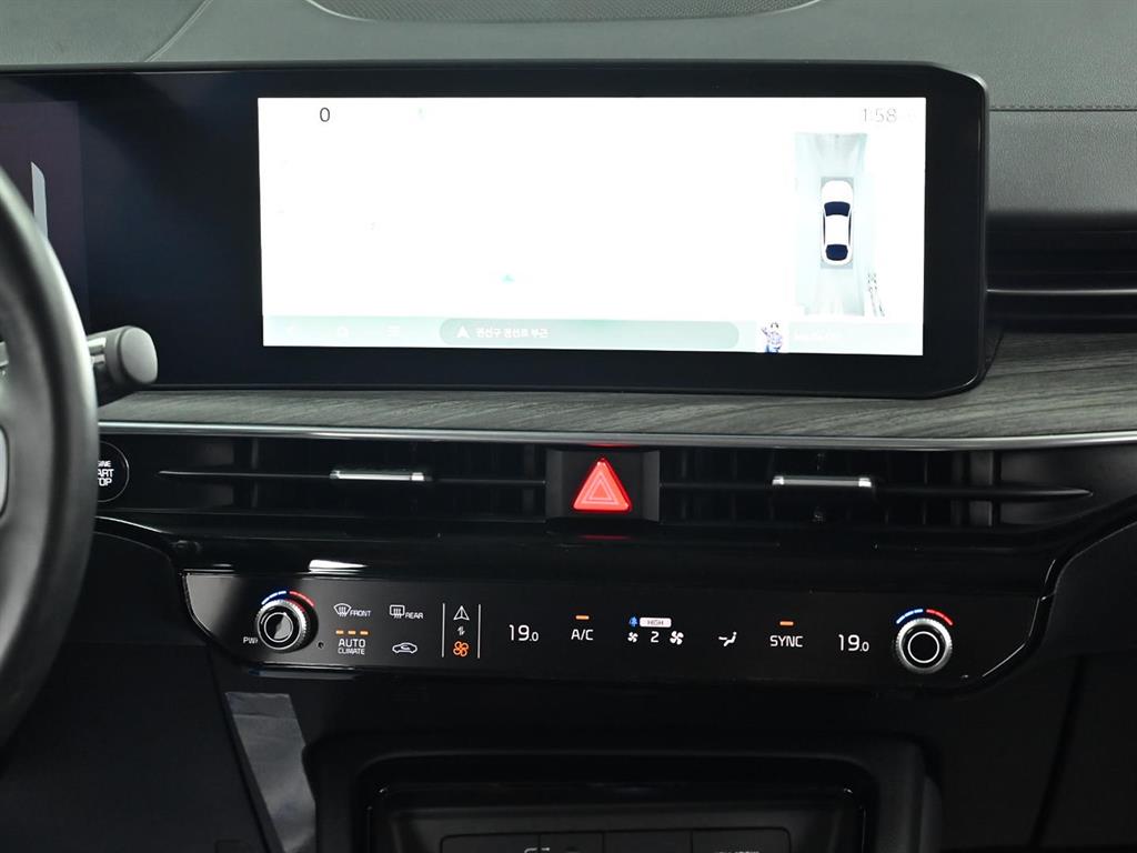 Kia K5 — photo 13