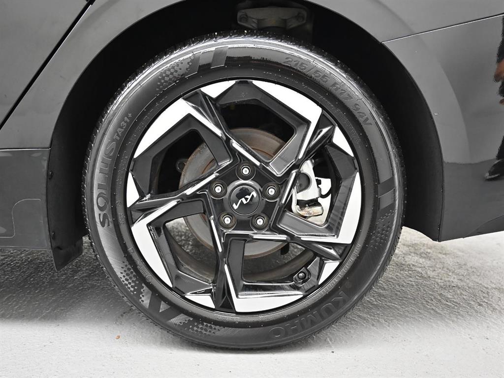 Kia K5 — photo 20