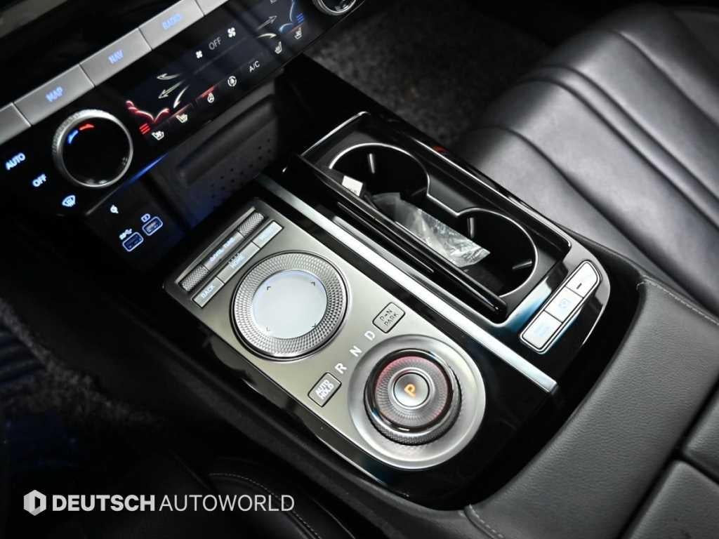Genesis G80 — photo 08