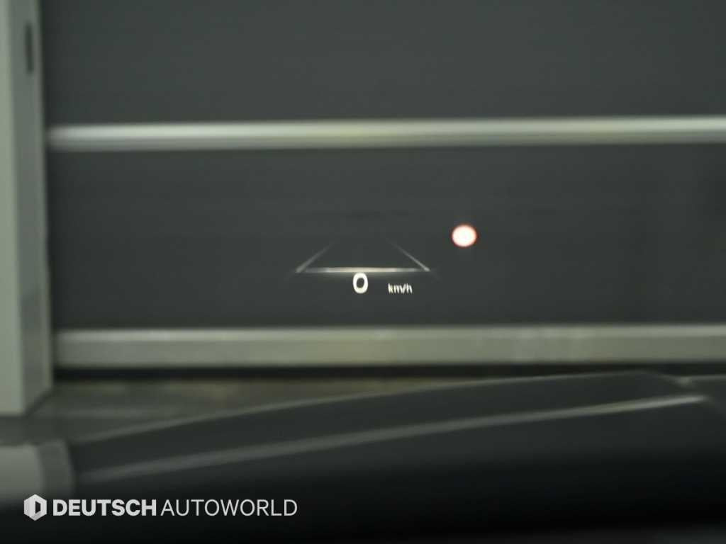 Genesis G80 — photo 11