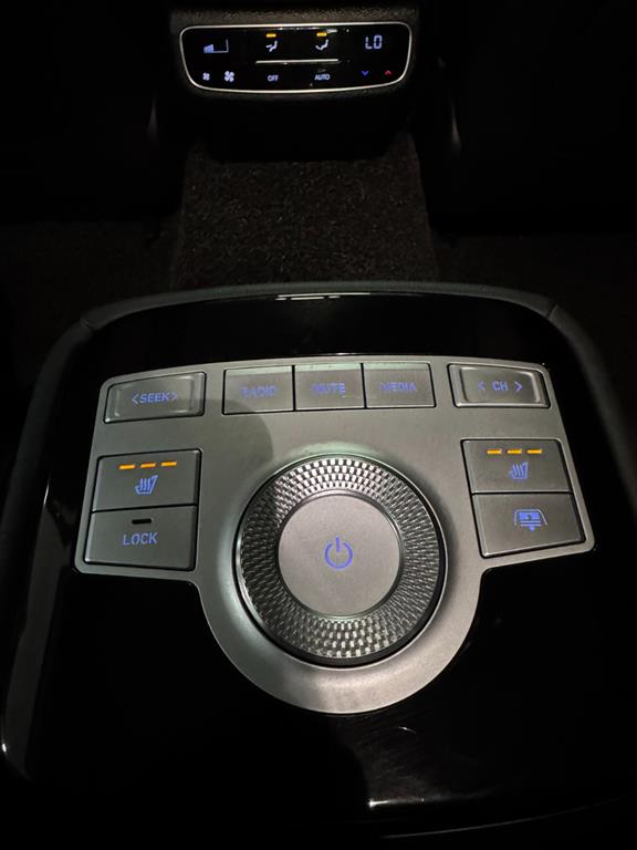 Genesis G80 — photo 18