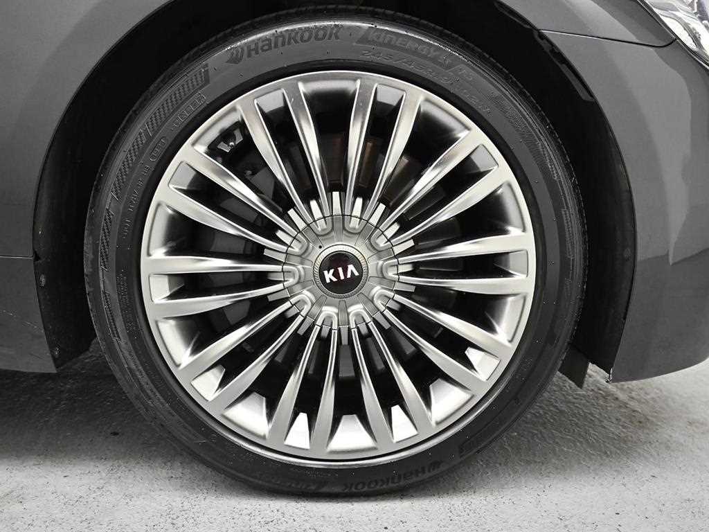 Kia K9 — photo 05