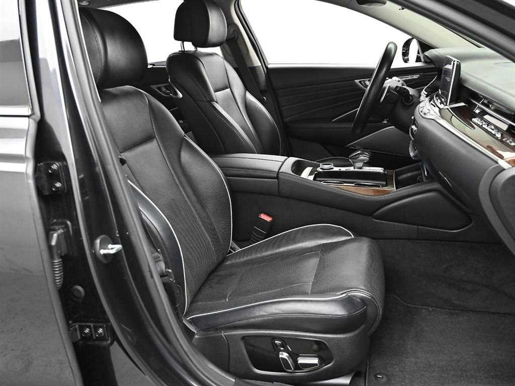 Kia K9 — photo 10