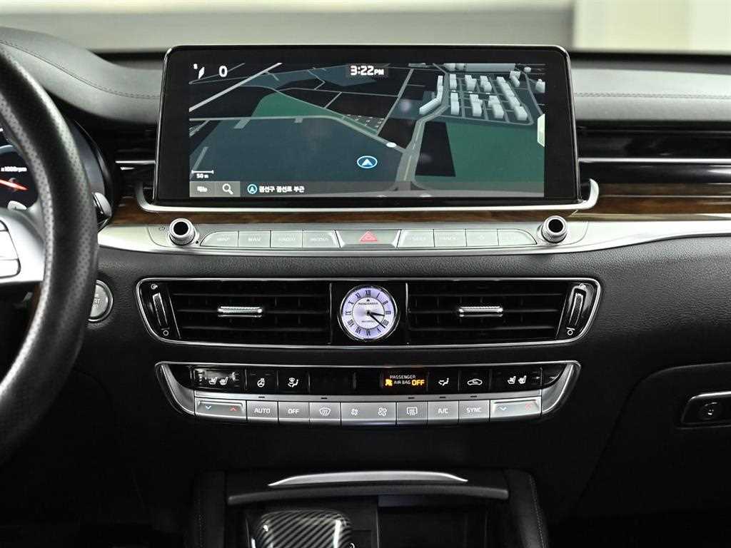 Kia K9 — photo 14