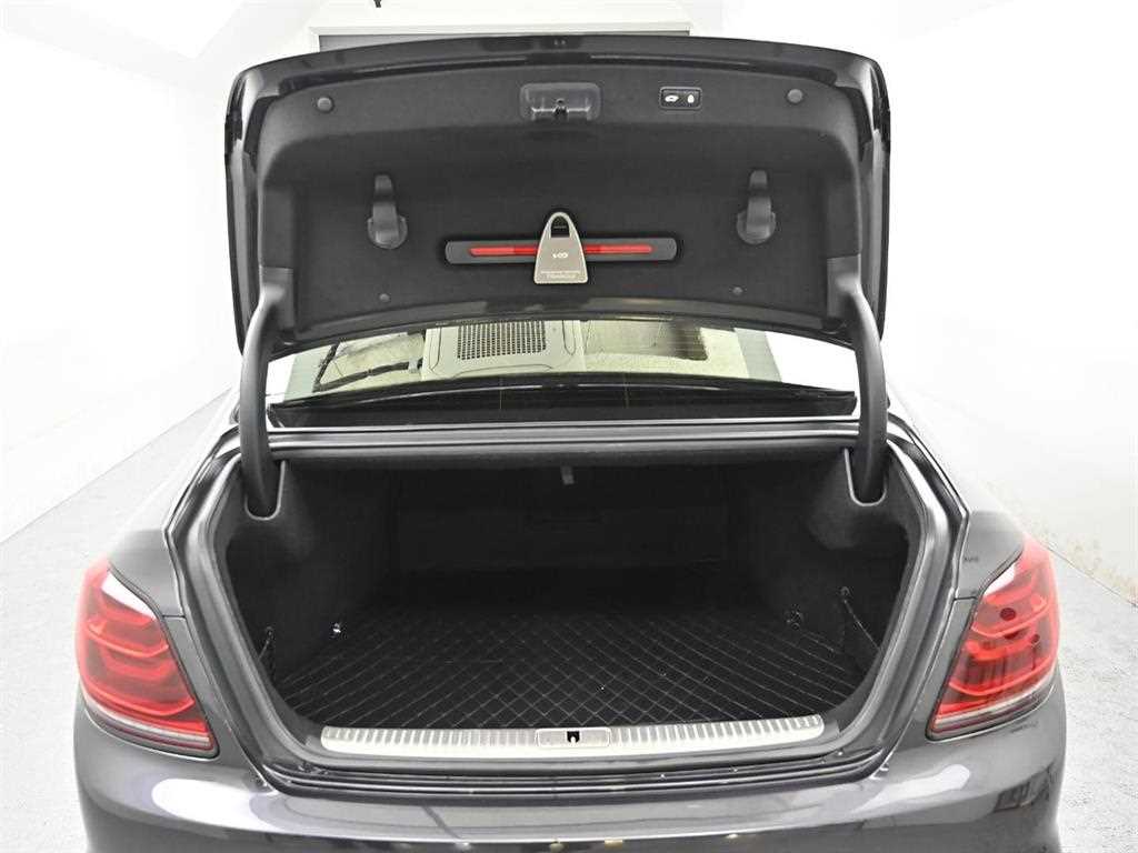 Kia K9 — photo 19