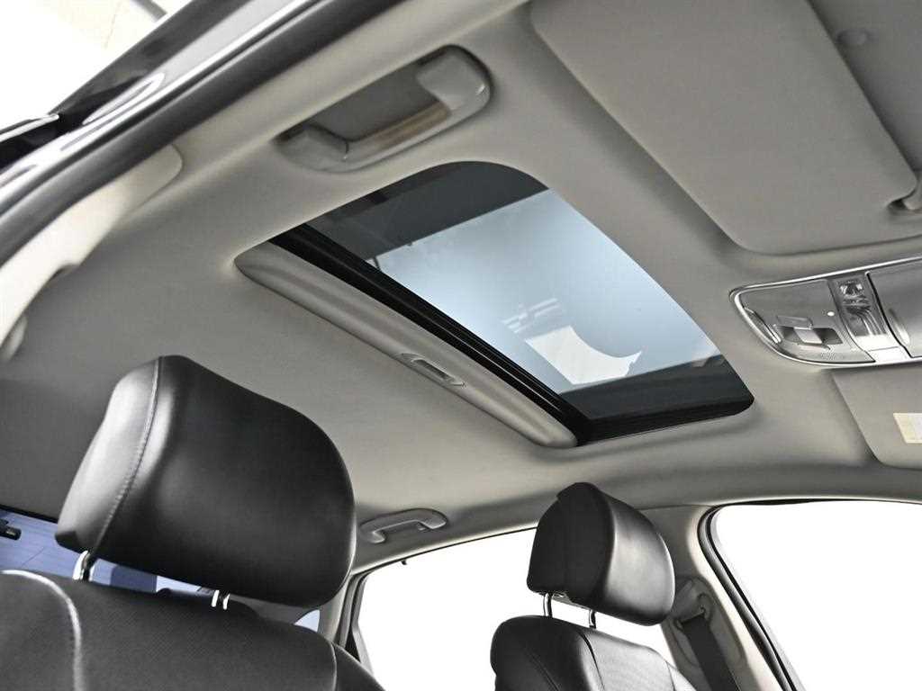 Kia K9 — photo 20