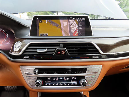 BMW 7-Series — photo 13