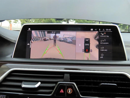 BMW 7-Series — photo 15