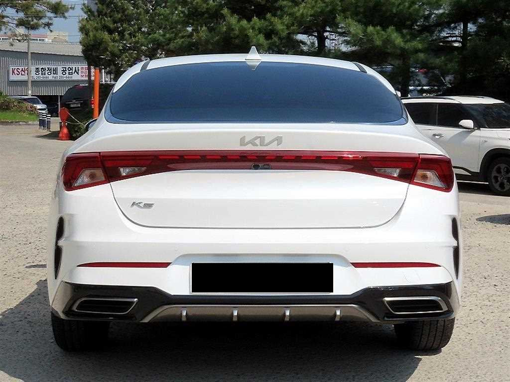 Kia K5 — photo 04