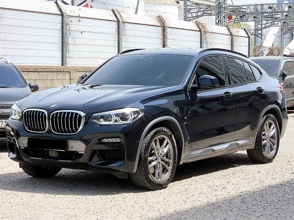 BMW X4 — photo 02