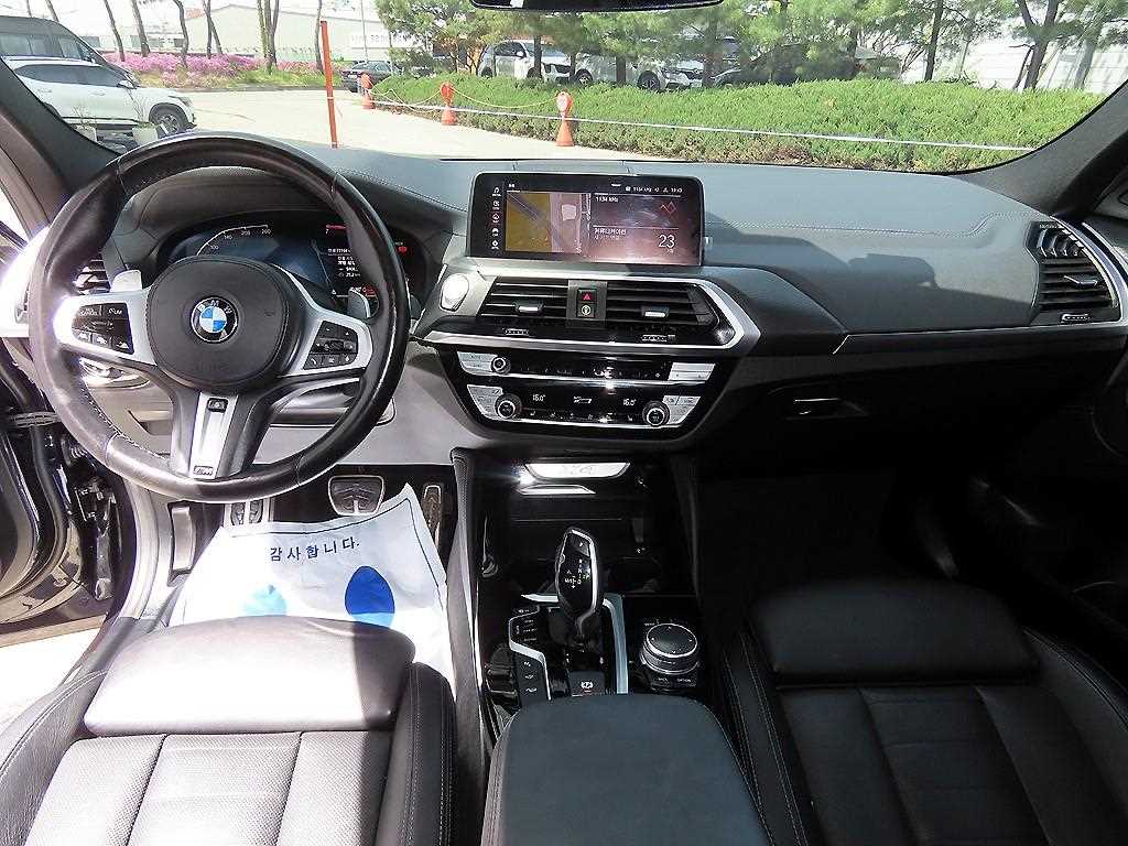 BMW X4 — photo 07