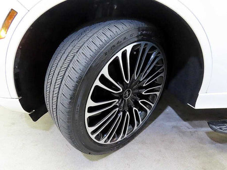 Lincoln Aviator — photo 20
