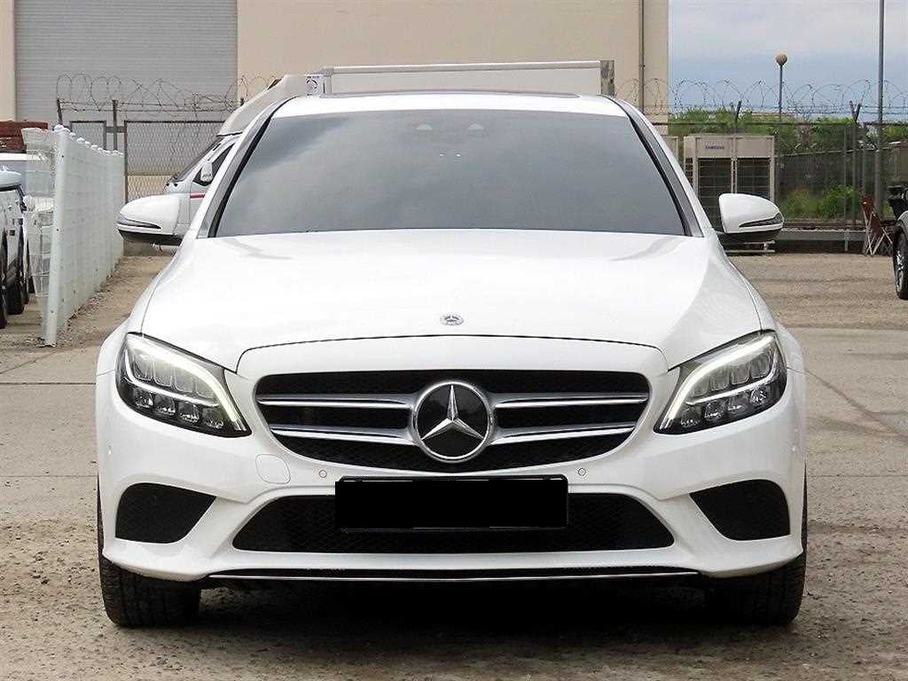 Mercedes-Benz C-Class — photo 02