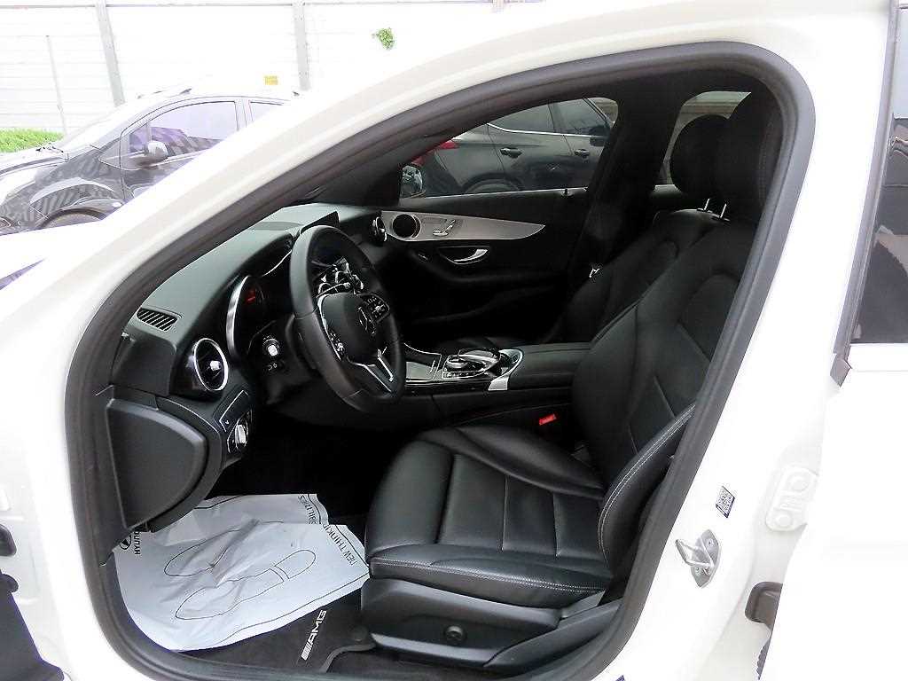 Mercedes-Benz C-Class — photo 05