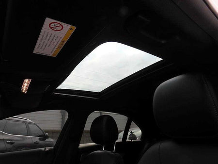 Mercedes-Benz C-Class — photo 17