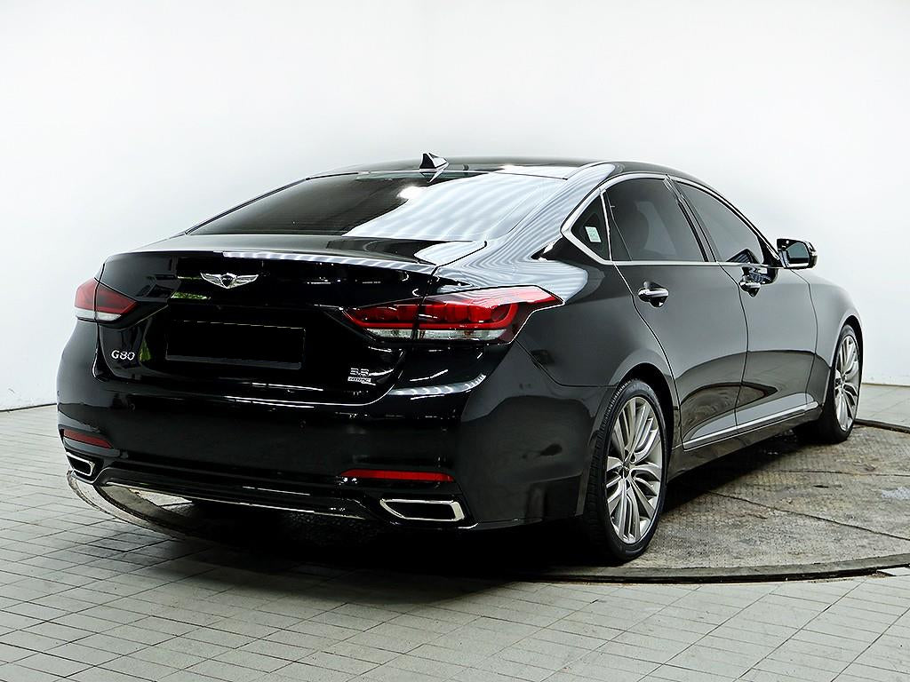 Genesis G80 — photo 04