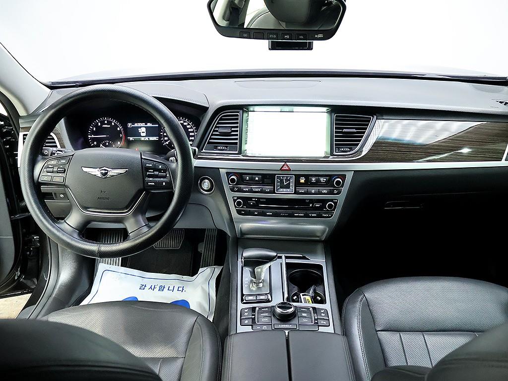 Genesis G80 — photo 05