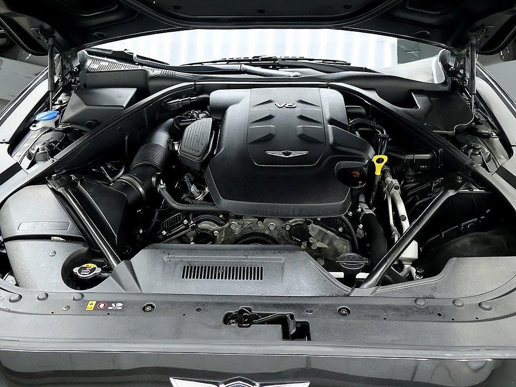 Genesis G80 — photo 08