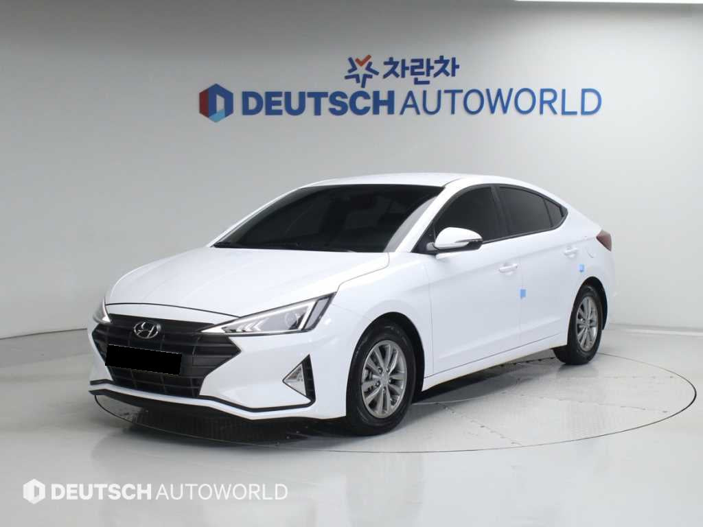 Hyundai Avante — photo 01