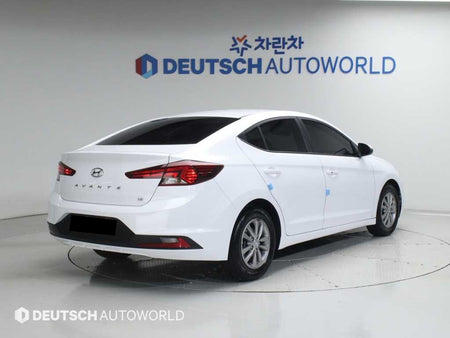 Hyundai Avante — photo 02