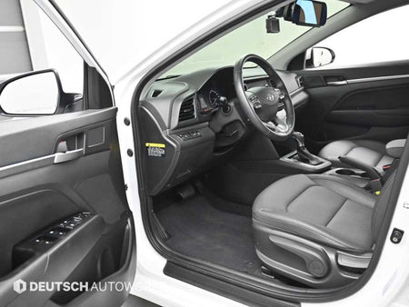 Hyundai Avante — photo 11