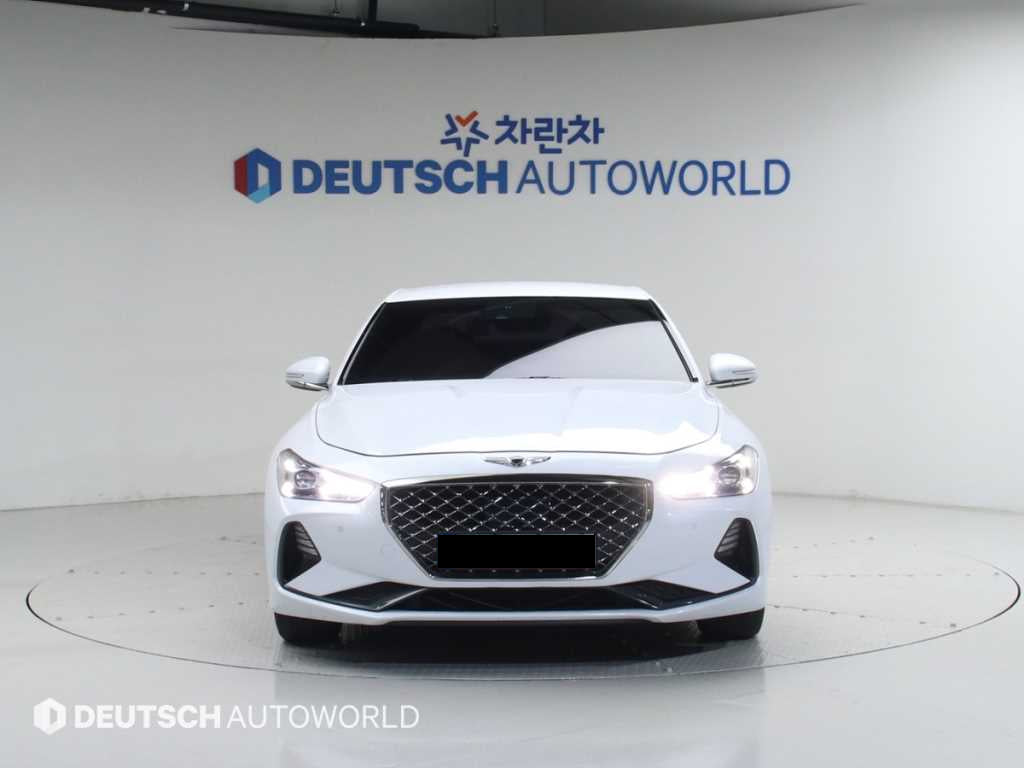 Genesis G70 — photo 03