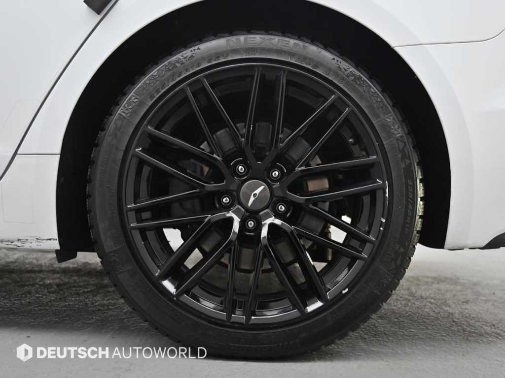 Genesis G70 — photo 05