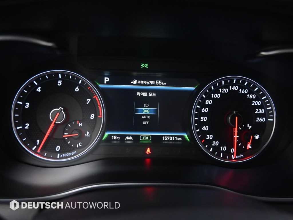 Genesis G70 — photo 08