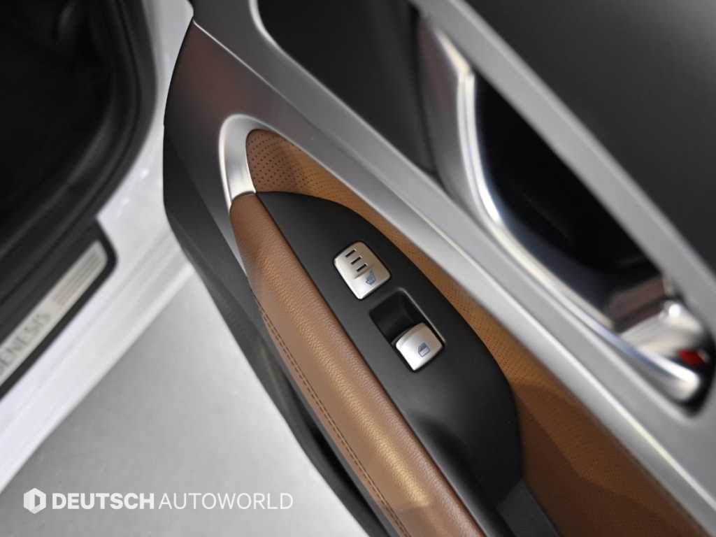Genesis G70 — photo 16