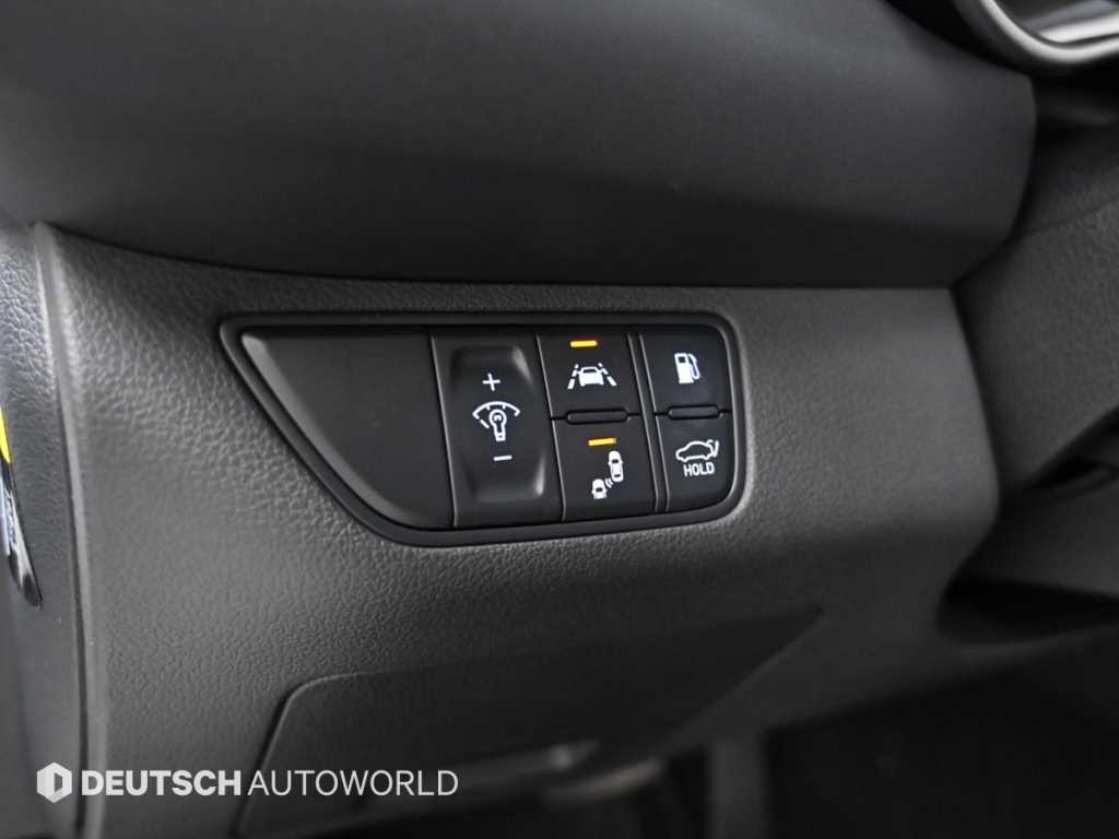 Genesis G70 — photo 17