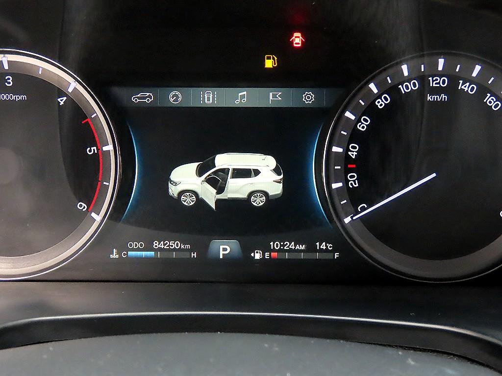KGM Rexton — photo 09
